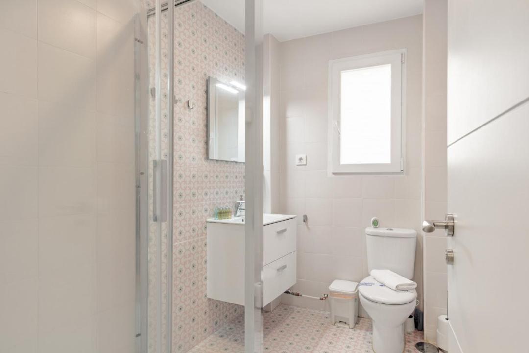 2 Bedrooms 1 Bathroom Furnished - Las Letras - Bright - Mintystay Madrid Extérieur photo