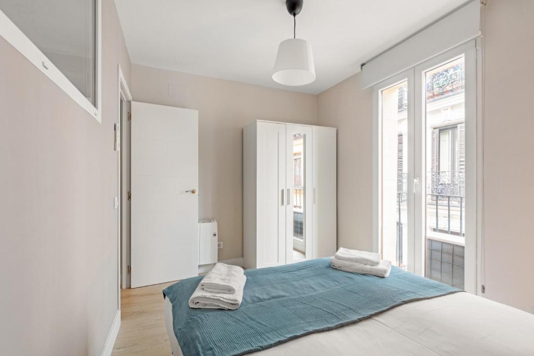 2 Bedrooms 1 Bathroom Furnished - Las Letras - Bright - Mintystay Madrid Extérieur photo