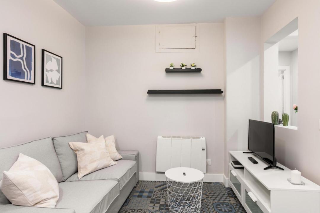 2 Bedrooms 1 Bathroom Furnished - Las Letras - Bright - Mintystay Madrid Extérieur photo